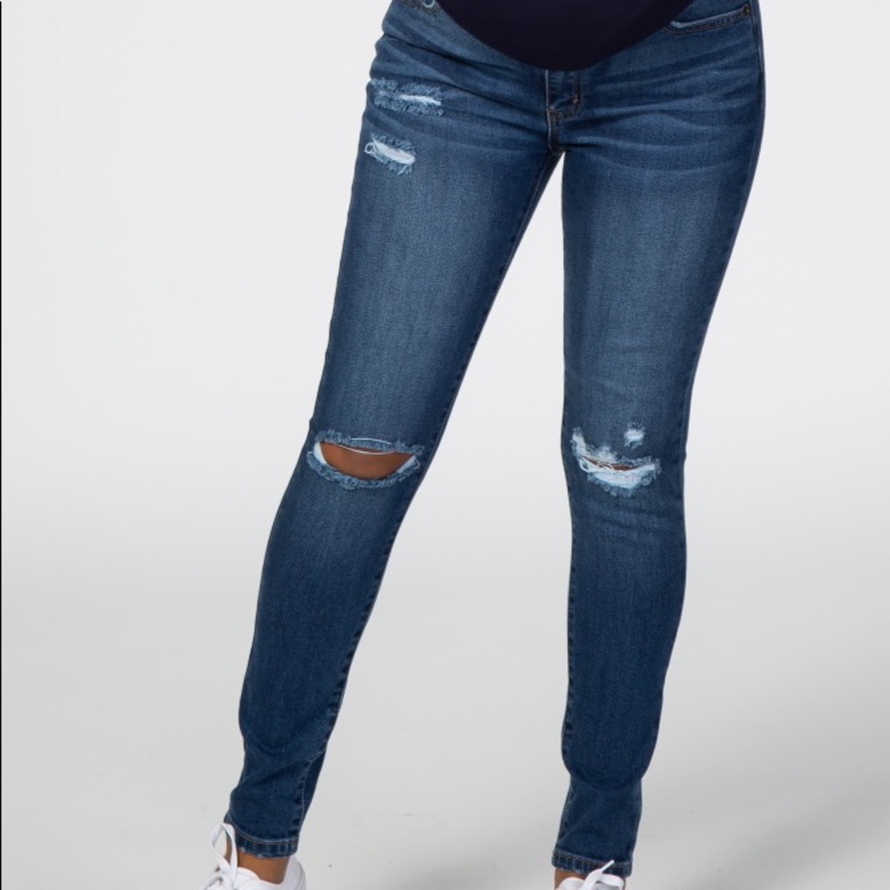 Maternity jeans pink blush size 29.